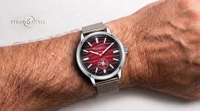 Sea-Gull automatic with a ruby red wavy textured dial, small seconds at six and applied silver indices on a Straps&Style mesh bracelet