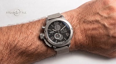 U-Boat Tungsteo chronograph with a charcoal waffle-textured dial, tungsten bezel and canteen crown guard on a Straps&Style mesh bracelet