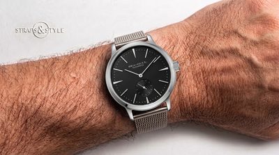Sea-Gull automatic with a matte black dial, small seconds at six and slim silver baton markers on a Straps&Style mesh bracelet