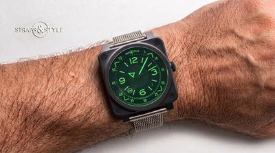 Bell & Ross BR 03 HUD green-dial watch on a Straps&Style mesh bracelet